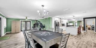 6 NE Bay Court Gallery 21