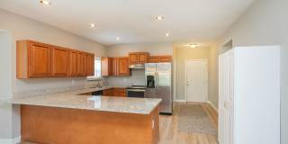 1014 Douglas Avenue Gallery 14