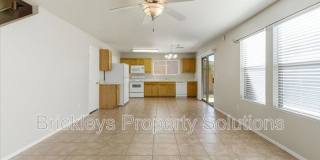 2413 E Hazeltine Way Gallery 8