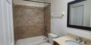  2 Bedroom 2 Bath Condo Gallery 8