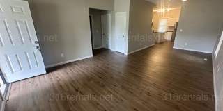 $1195- 3 room 2 bath - Single Family Home locate in the South Central Neighborhood Gallery 15