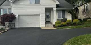 Spacious Duplex in Rockingham County Gallery 1