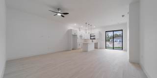 541 Ladd St Gallery 8