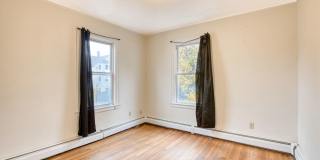 Newly Remodeled Spacious 3 Bedroom Apartment Gallery 12