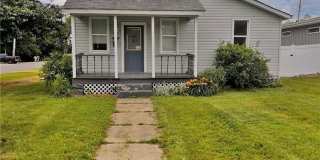 1100 Oak Street Gallery 1