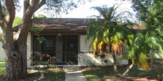 Charming 2BR House in Palm Harbor Gallery 1