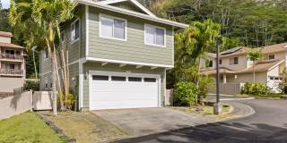Beautiful 3 bedroom 2.5 bath home in lush Launani Valley! Gallery 1