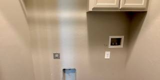 Charming 3 Bedroom Duplex In Surrey Hills Gallery 14