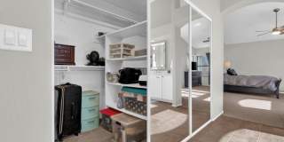 5633 West Bloomfield Road Gallery 51
