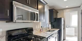 1013 Euclid Avenue Gallery 19