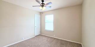 914 Tisbury Parkway Gallery 16