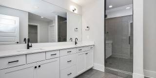 2957 Ross Avenue Gallery 15