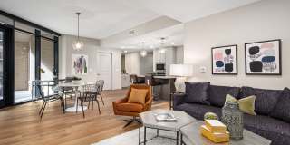 NOVEL River Oaks by Crescent Communities Gallery 10