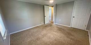 4 Bedroom 2 Bathroom in Harrisburg! Gallery 29