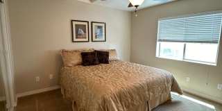 Longterm unfurnished - RV Garage Gallery 15