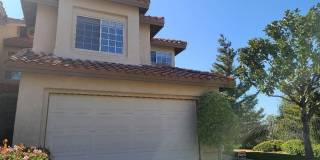Move right into this lovely 3 bedroom + 3 bathroom, light and bright townhome Gallery 1