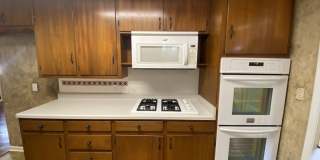 5363 East 28th Street Gallery 8