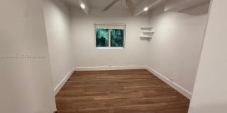 6851 SW 77th Ter Gallery 19