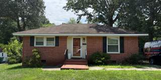 Charming 2 Bedroom Home with Spacious Yard in Henrico! Gallery 1