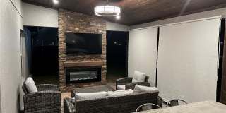 18505 3RD AVENUE Gallery 21