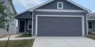 *COMING SOON* Comfortable Living with Open Kitchen & Fenced Yard! Gallery 1