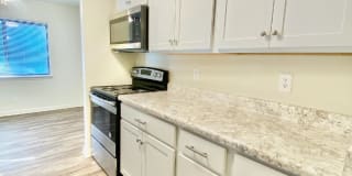 Hickory Woods Apartments Gallery 9