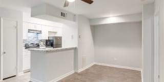 Hub at 934 Apartments Gallery 7