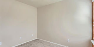 503 Hawthorn Drive Gallery 7