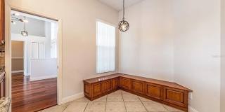 Captivating 4 Bedroom, 2 bath Pool/Lake home Gallery 17