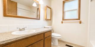 Charming Gresham Gem on a Quiet Cul-de-Sac – Attached Garage & Convenient Location! Gallery 19