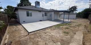 Remodeled 3-bedroom, 2-bath home near Ming Ave/ S. H St Gallery 32