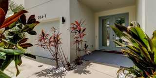 204 N MANHATTAN AVENUE Gallery 3