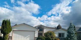 Beautiful Home on Village Greens with Vaulted Ceilings~A rare find! Gallery 1