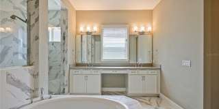 1115 ESTANCIA WOODS LOOP Gallery 38