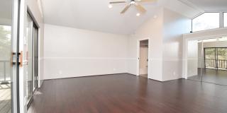 4/3 w/ Fenced yard & enclosed patio! Gallery 36