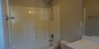 301 Maple St Gallery 11