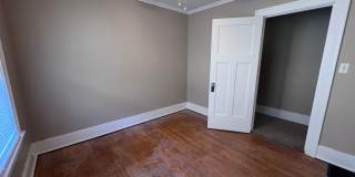 3 Bedroom Duplex on a Brick Cul-de-sac, Blocks From Eastown and Cherry Hill! Gallery 13