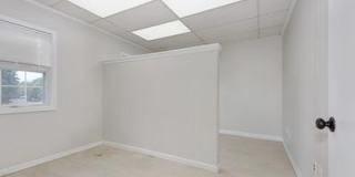 10503 WEST Drive Gallery 5