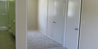 The Madrid Apartments Gallery 9