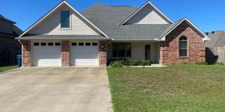 Your Search is Over With This Benton Charmer! Gallery 1