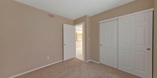 Green Valley Home! Beautiful &  Spacious! Stainless steel appliances! Washer & dryer! No pets! Gallery 30