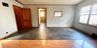 Very Unique 5 Bedroom Home on Large Lot Gallery 29