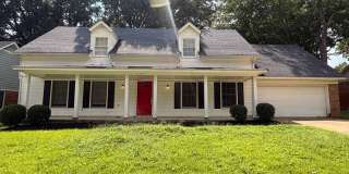 Spacious Home Freshly Painted and New Carpeted! Fully Fenced in Back Yard. Gallery 3