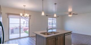 Private 4 Bedroom Corner Unit Gallery 36