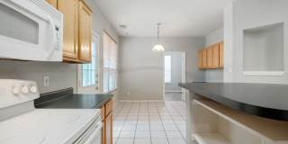 4 Bedroom, 2.5 Bath Home in Vista Oaks 4 Bedroom, 2.5 Bath Home in Vista Oaks Gallery 6
