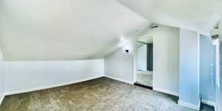 Renovated 4 bedroom 2 bath Home with Plenty of Space! Gallery 14