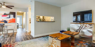 The Monroe Gallery 6