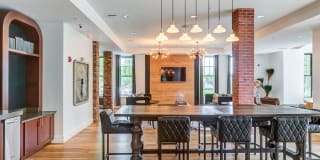 Bradlee Danvers Gallery 4