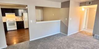 Bristol Square Apartments Gallery 96