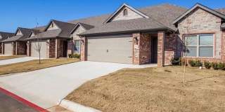 GREAT LOCATION IN CENTERTON!!! Gallery 1